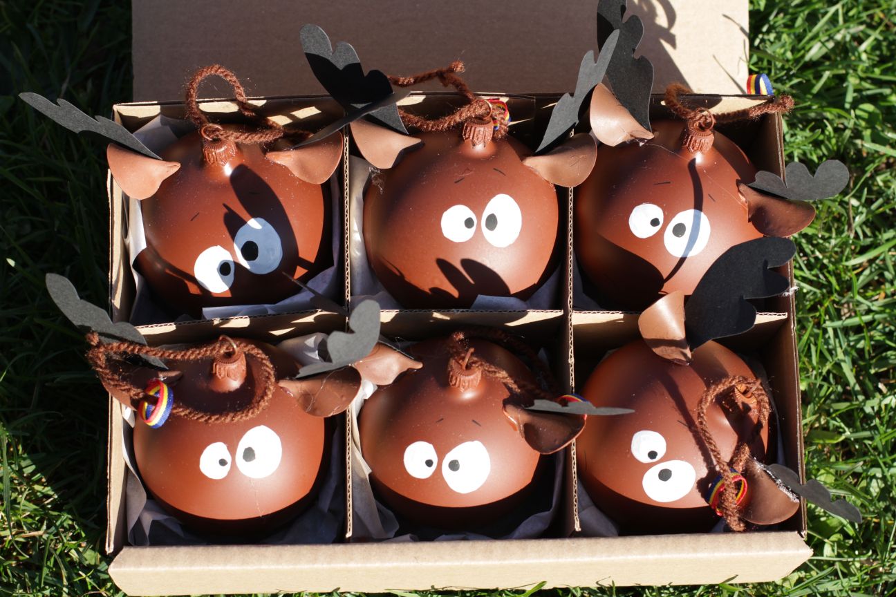 globuri cu reni - Tracolla Handmade - martisoare, cutii postale personalizate, cani, bijuterii, globuri brad globuri cu reni