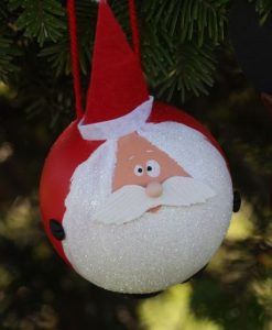 Glob de Crăciun cu Moș Crăciun, model handmade, pictat manual, ornament festiv pentru brad