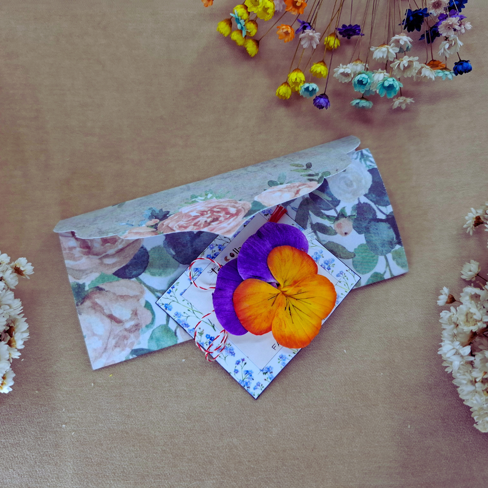 Martisor panselute lucrate manual - Tracolla Handmade - martisoare, cutii postale personalizate, cani, bijuterii, globuri brad Martisoare profesoare