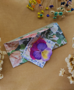 Martisor brosa panseluta